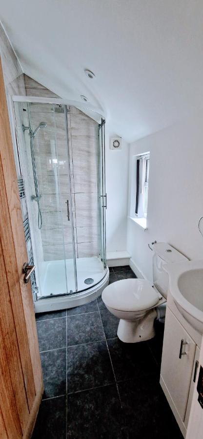Central Reading Modern 3Br Flat - Walk To Station And High Street Extérieur photo